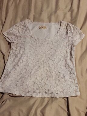 Hollister White Floral Lace Short Sleeve Tee